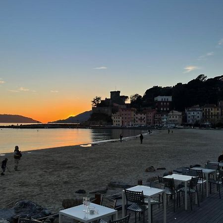 La Torretta A San Terenzo Hotel Lerici Bagian luar foto
